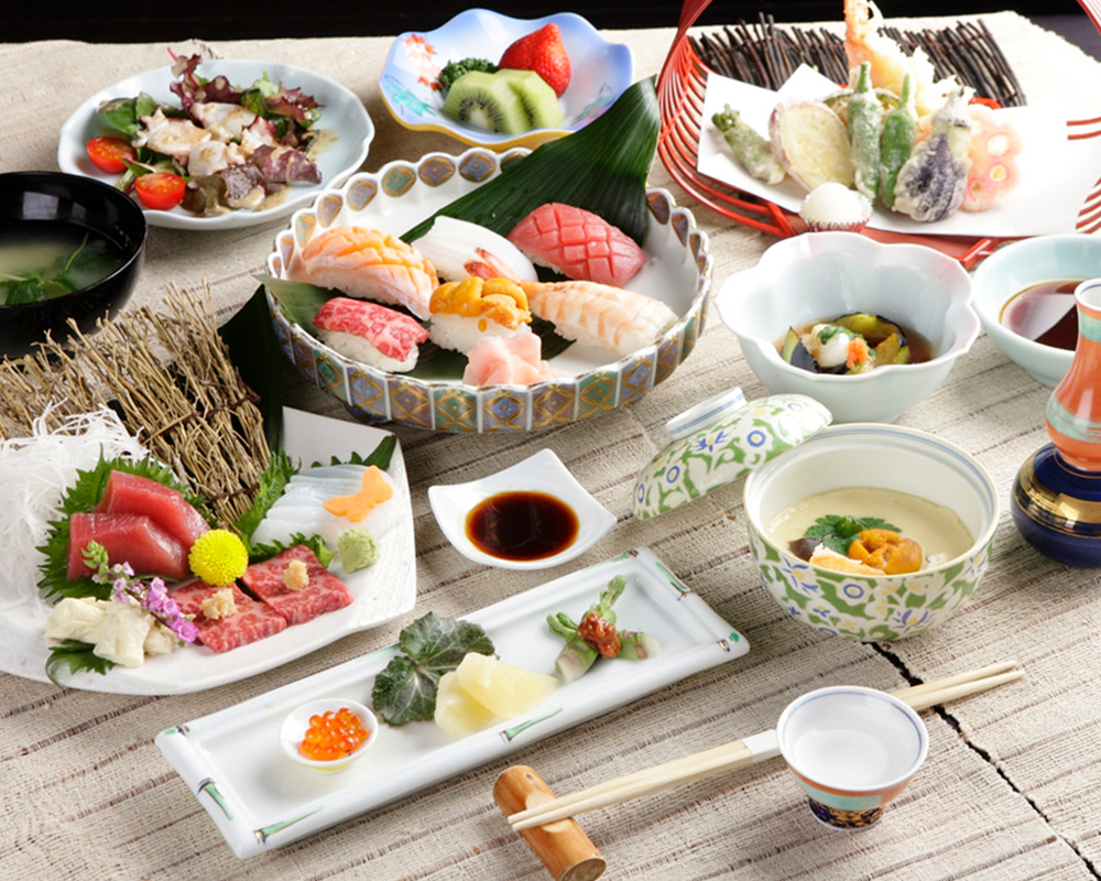 料理長おまかせ会席コースの紹介 お祝い、法要の会食にどうぞ